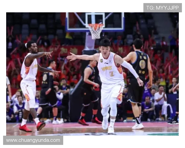 深圳篮球队的蜕变之旅:从地方球队到职业联赛的奋斗与荣耀 深圳篮球队的蜕变之旅:从地方球队到职业联赛的奋斗与荣耀