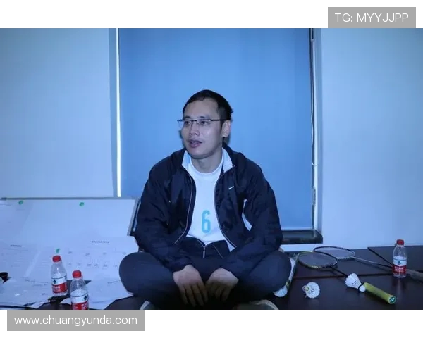 深圳羽毛球队防反战术深度解析与实战应用探讨 深圳羽毛球队防反战术深度解析与实战应用探讨