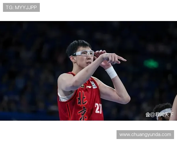 毒蛇与喧嚣的较量周琦在视频中展现出惊人实力与冷静风范