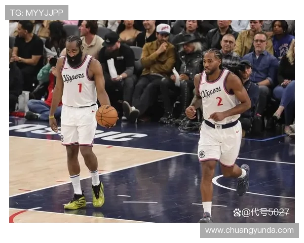 篮球太阳与神秘人激战正酣谁能在赛场上笑到最后成就辉煌胜利