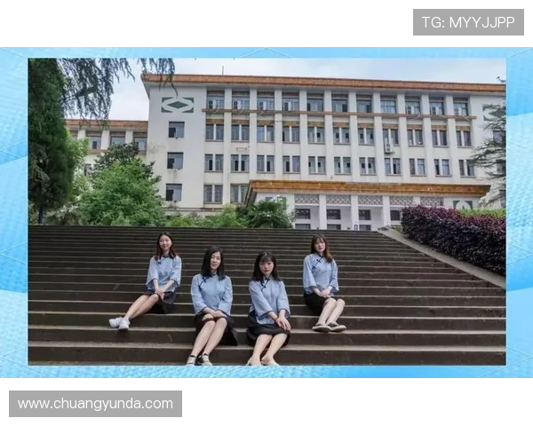 杭州足球队的成长之路：从青涩起步到辉煌成就的纪实故事